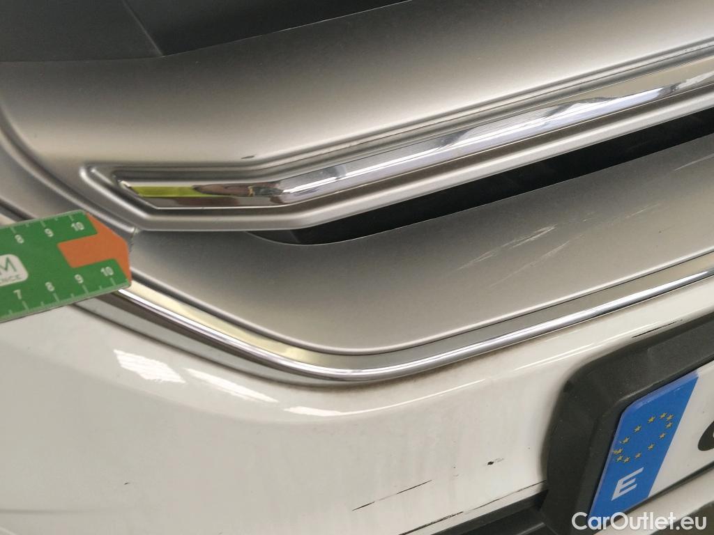  Ford  Kuga FORD  / 2016 / 5P / todoterreno 1.5 EcoBoost 88kW 4x2 Trend+ (CX) #31