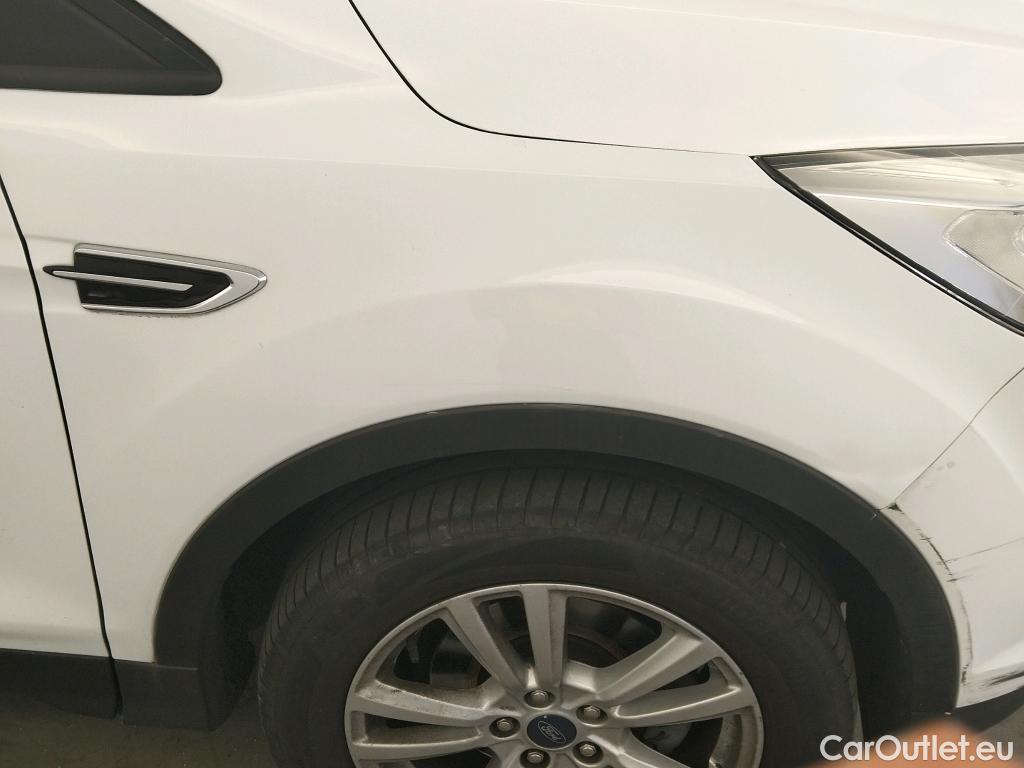  Ford  Kuga FORD  / 2016 / 5P / todoterreno 1.5 EcoBoost 88kW 4x2 Trend+ (CX) #7