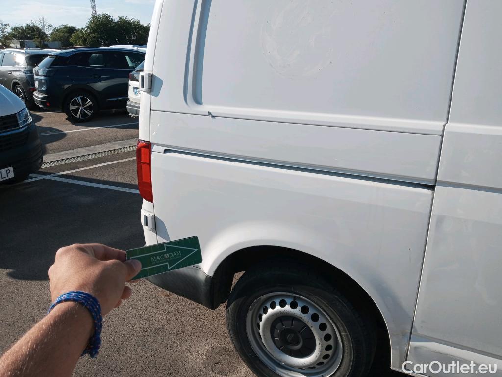  Land Rover  Discovery VOLKSWAGEN Transporter / 2020 / 4P / furgón Furgón Corto TN 2.0 TDI 81kW (110CV) #4