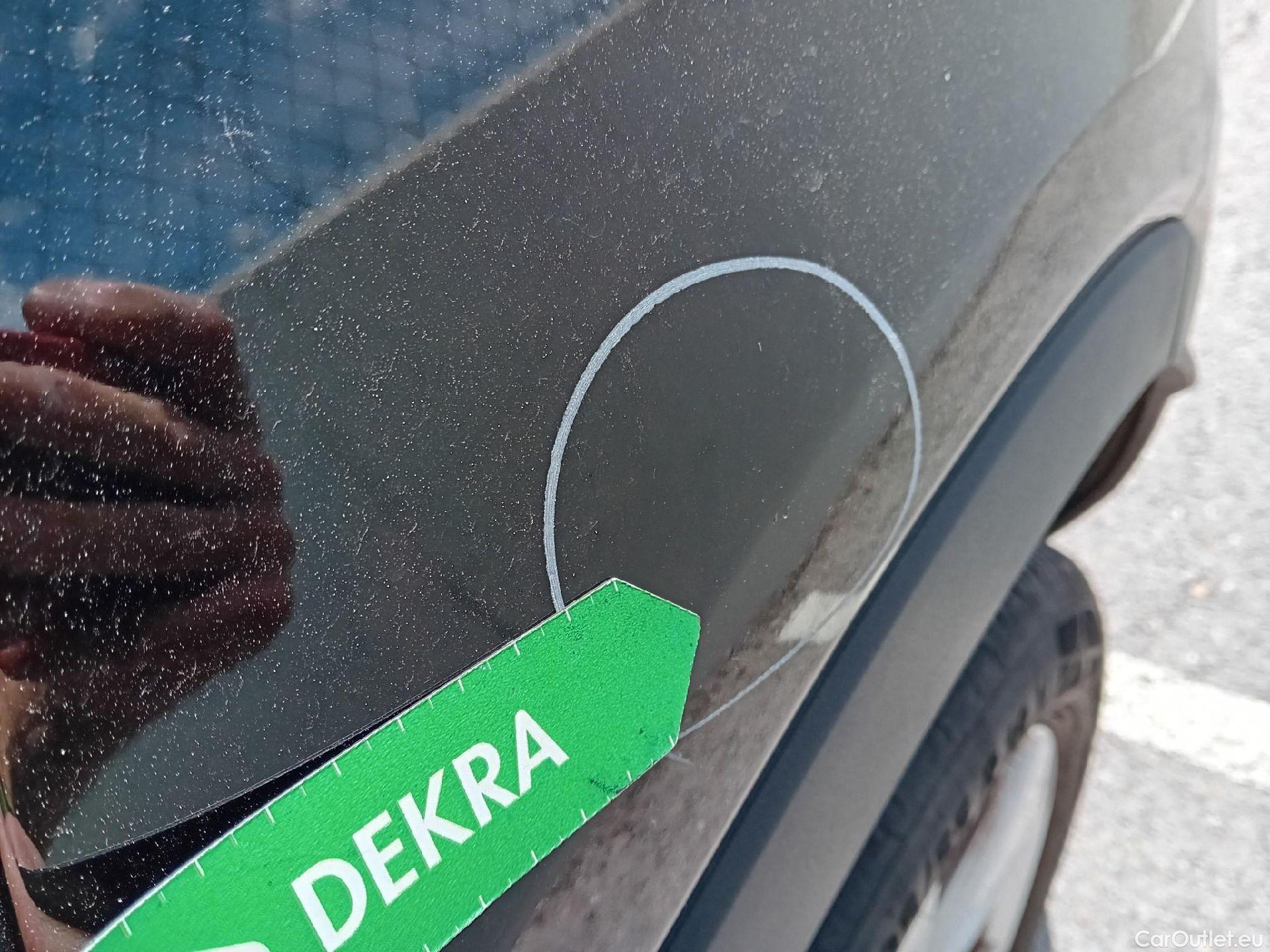  Volvo  XC 40 VOLVO XC40 / 2021 / 5P / todoterreno 2.0 B3 G Core Dark Auto #6
