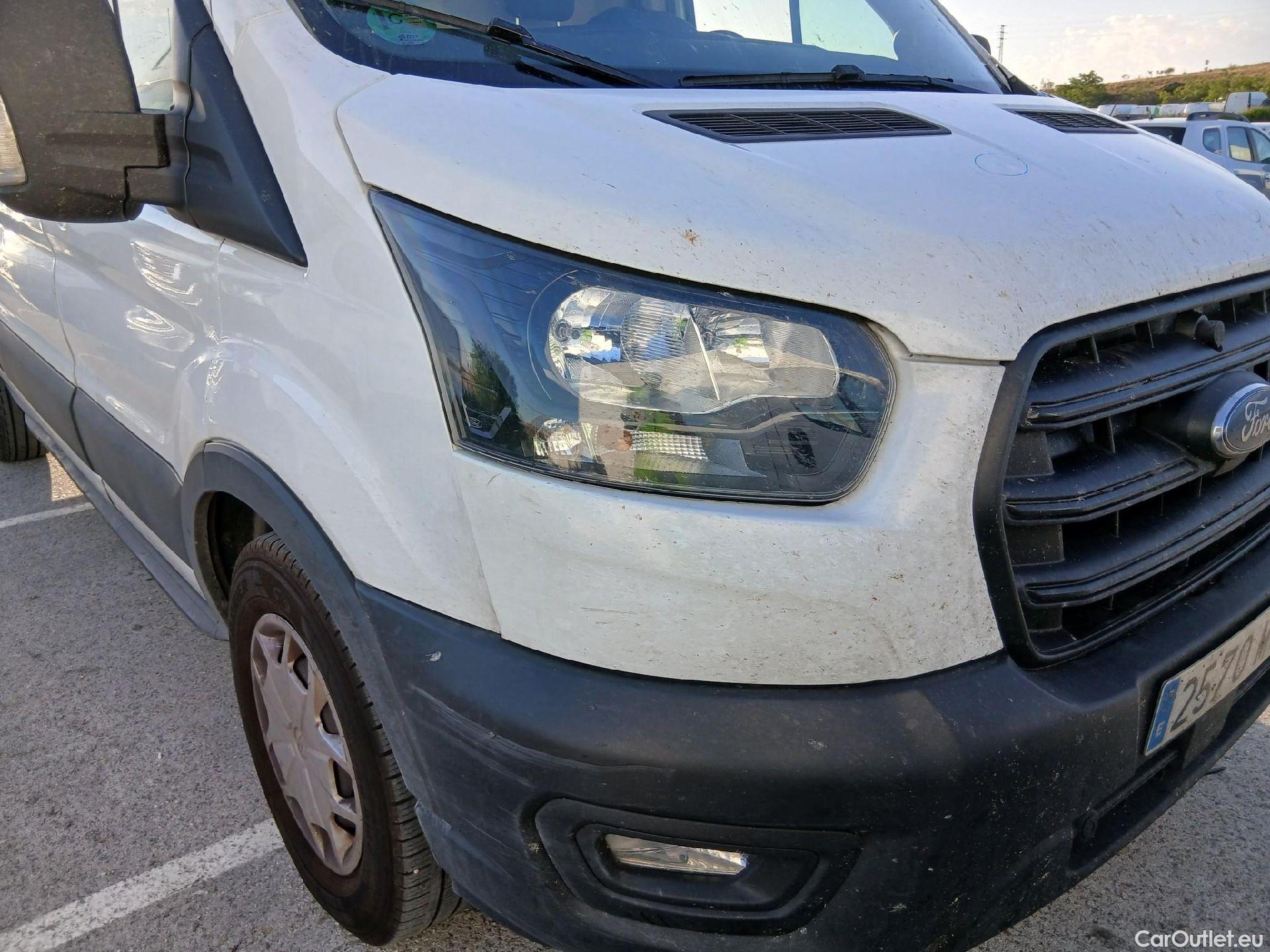  Ford  Transit FORD  / 2013 / 4P / furgón 350 96kW L3H2 Van Trend FWD Auto #5