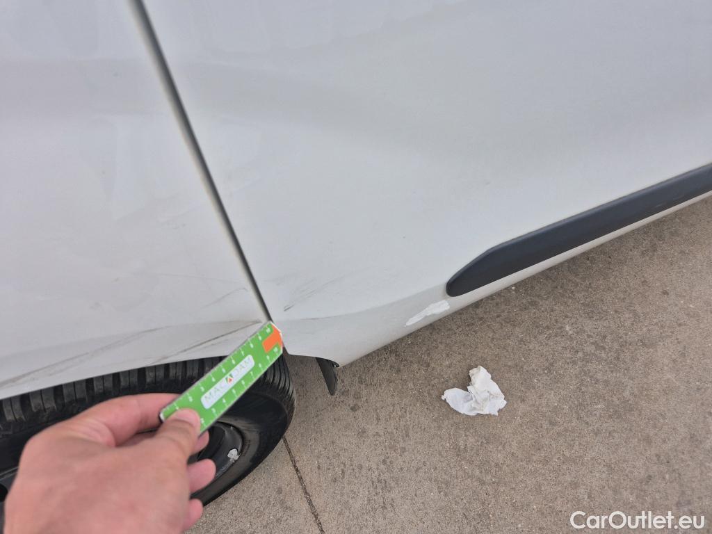  Fiat  Doblo FIAT Doblò Cargo/2015/4P/furgón derivado de turismo Cargo SX 1.6 Mjet 66kW (90CV) (AC) #25