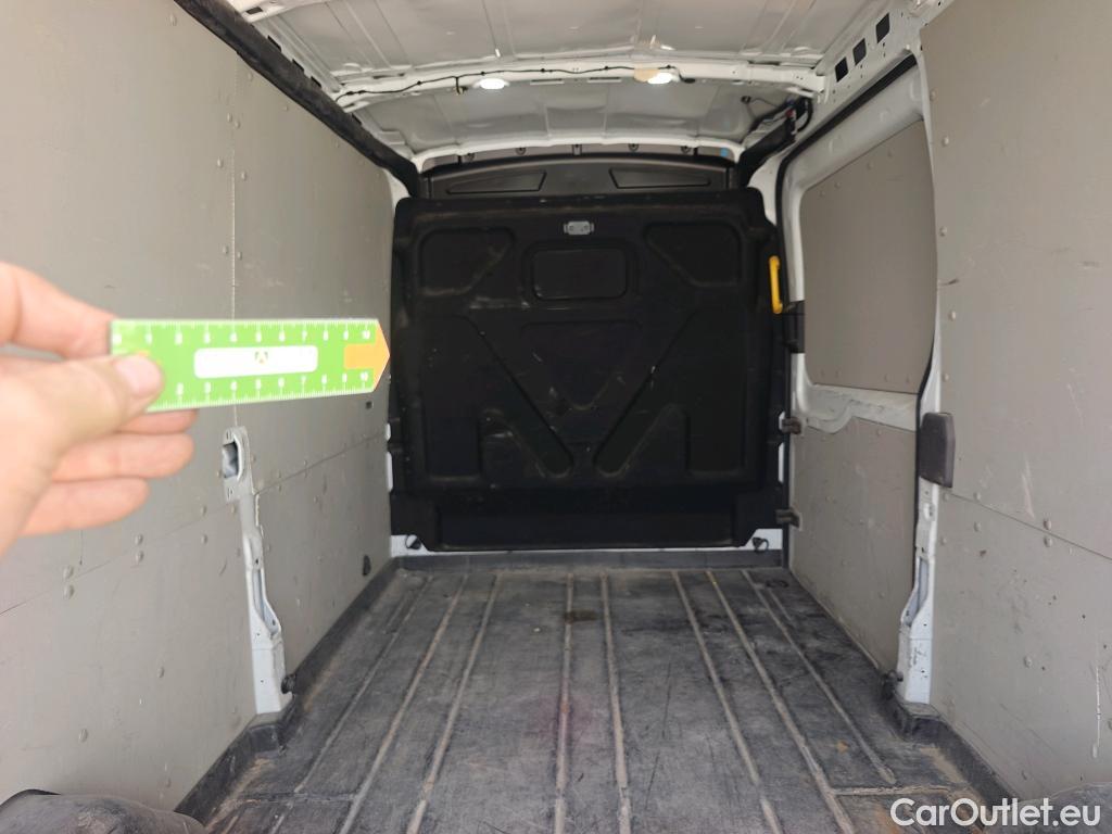  Ford  Transit FORD  / 2013 / 4P / furgón 350 96kW L3H2 Van Trend FWD #13