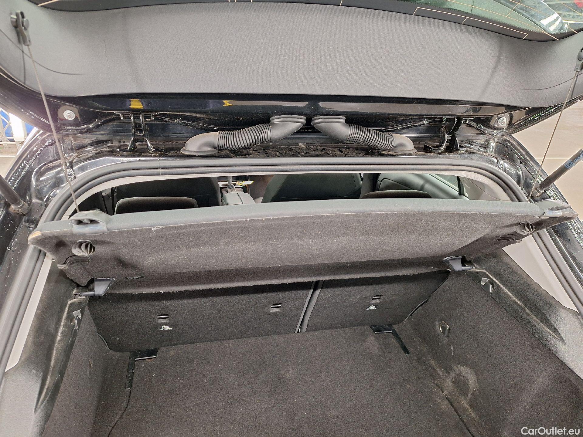  Mercedes  A-Klasse Mercedes, A-Class '18, Mercedes-Benz  A 160 Business Solution 5d #61