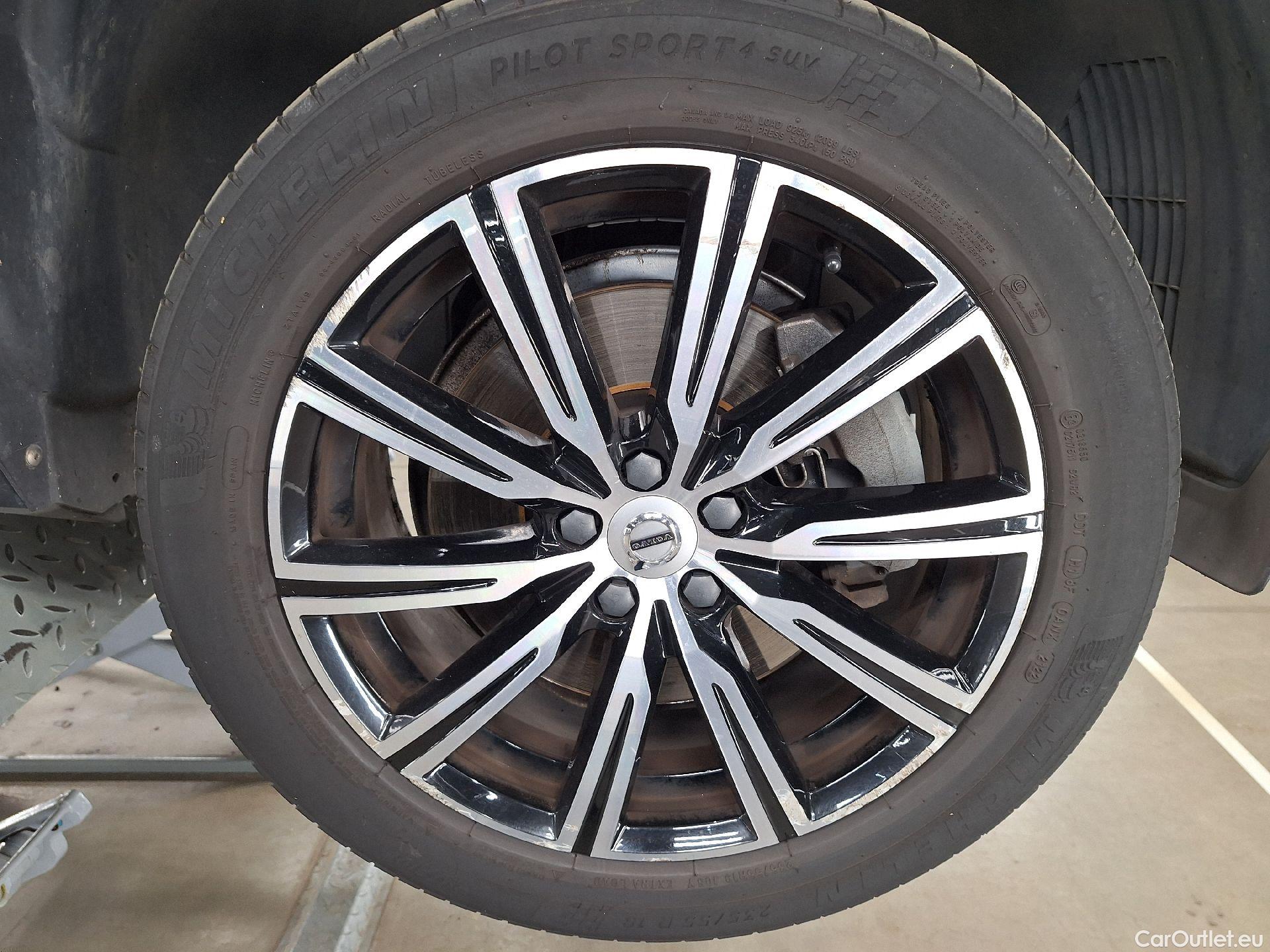  Volvo  XC60 Volvo,  '17, Volvo  T6 Recharge Geartronic Inscription 5d #25