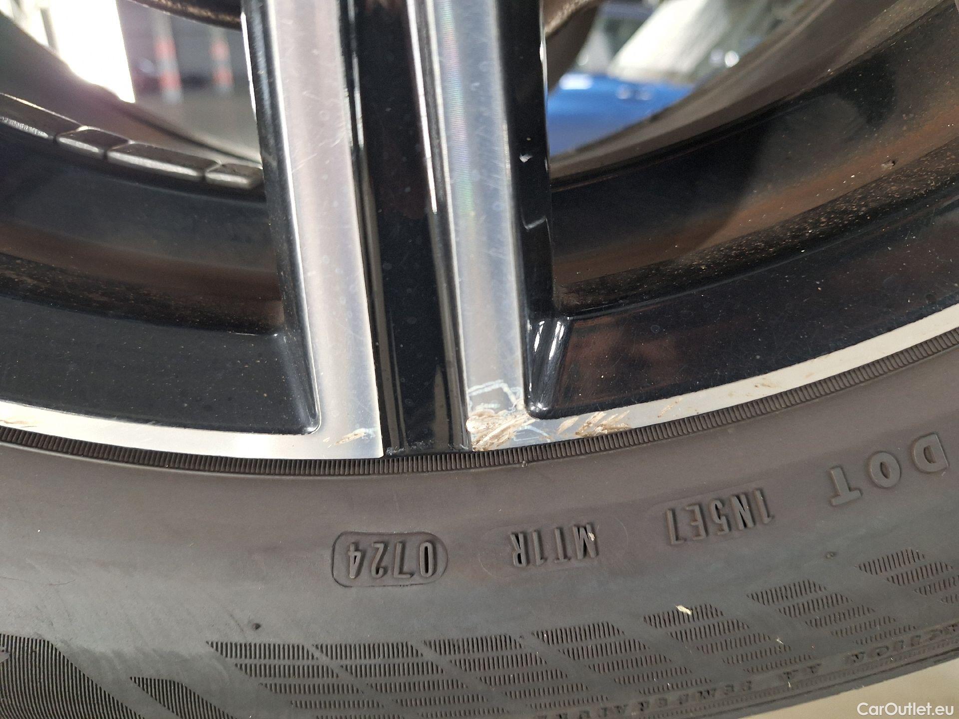  Volvo  XC60 Volvo,  '17, Volvo  T6 Recharge Geartronic Inscription 5d #24
