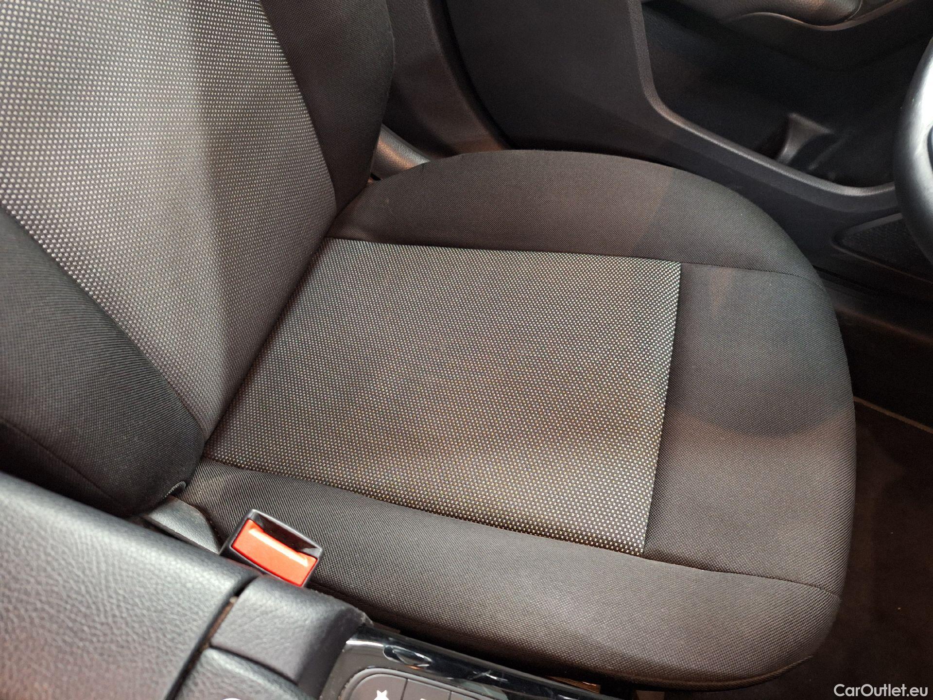  Mercedes  A-Klasse Mercedes, A-Class '18, Mercedes-Benz  A 160 Business Solution 5d #60