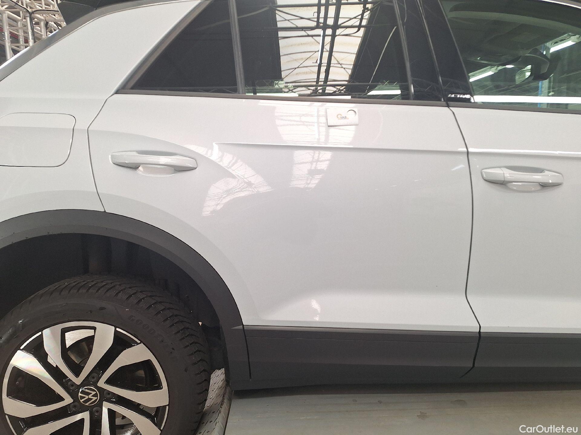  Volkswagen  T-ROC VW,  '17, Volkswagen  1.0 TSI Active 5d #63