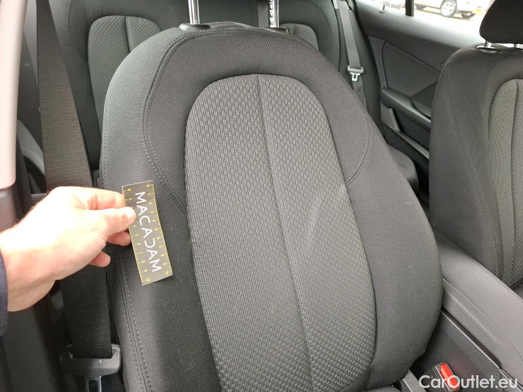  Bmw  Serie 1 BMW Série 1 / 2019 / 5P / Berline 116i DKG7 Business Design #9