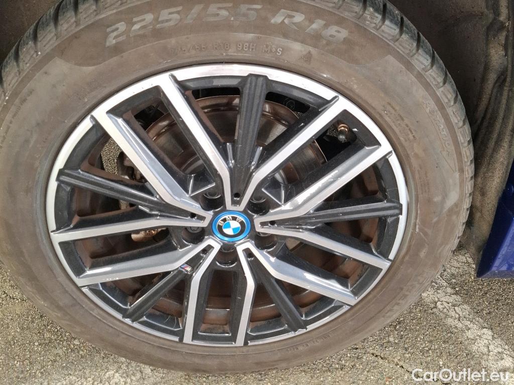  Bmw  X1 BMW  / 2022 / 5P / SUV xDrive25e M Sport DKG7 #2