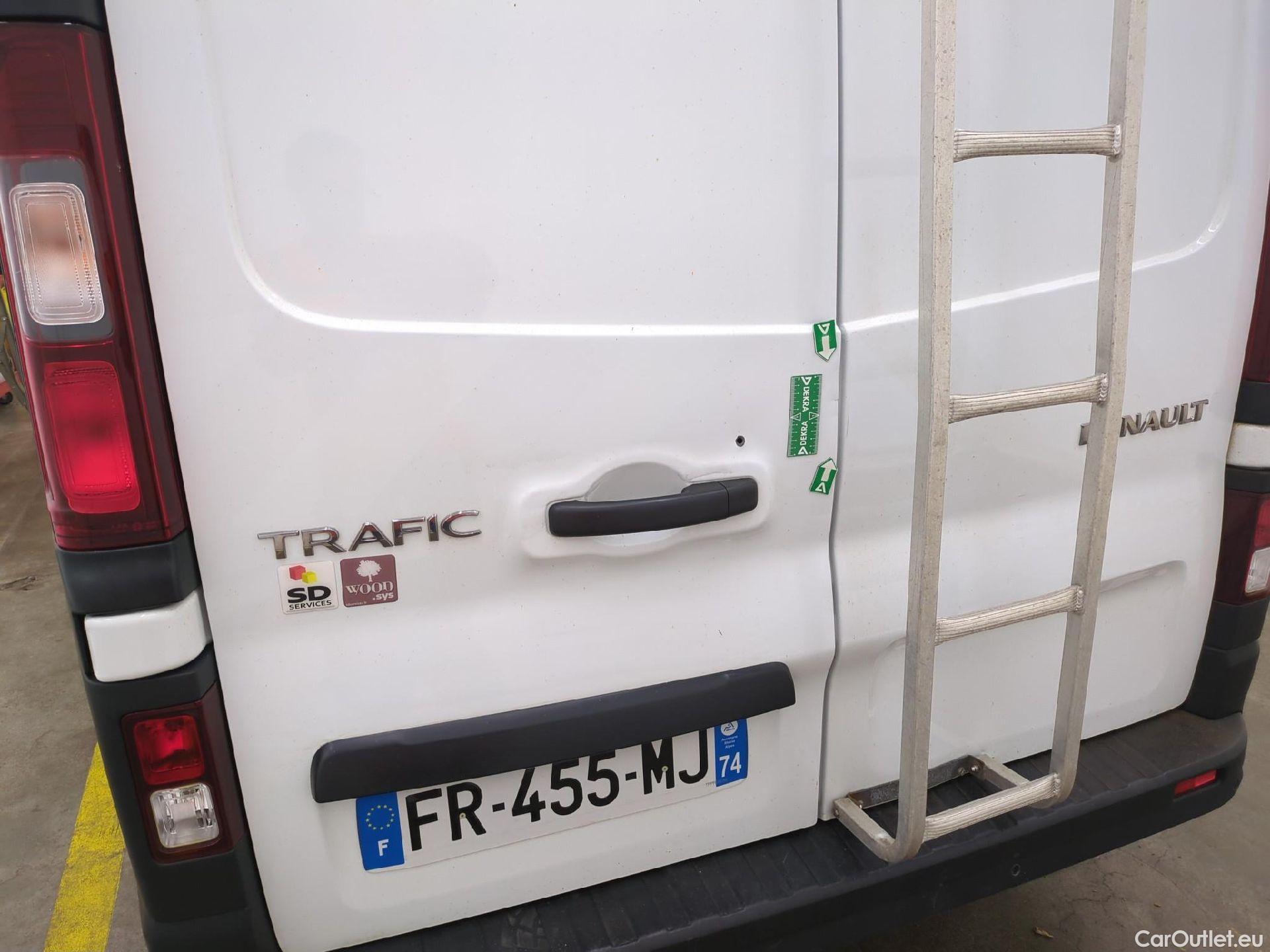  Renault  Trafic RENAULT  / 2019 / 4P / Fourgon tole FG GCF L1H1 1200 dCi 120 #27
