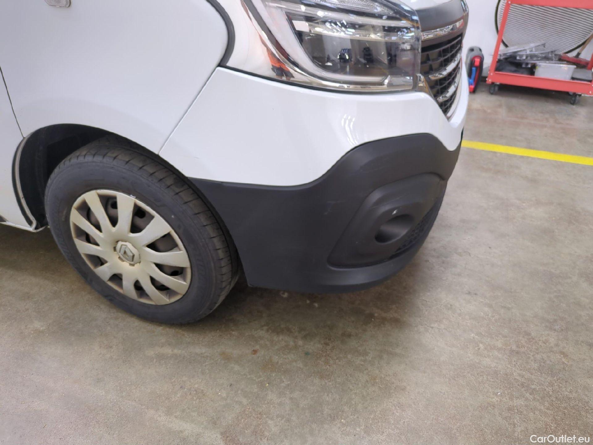  Renault  Trafic RENAULT  / 2019 / 4P / Fourgon tole FG GCF L1H1 1200 dCi 120 #7