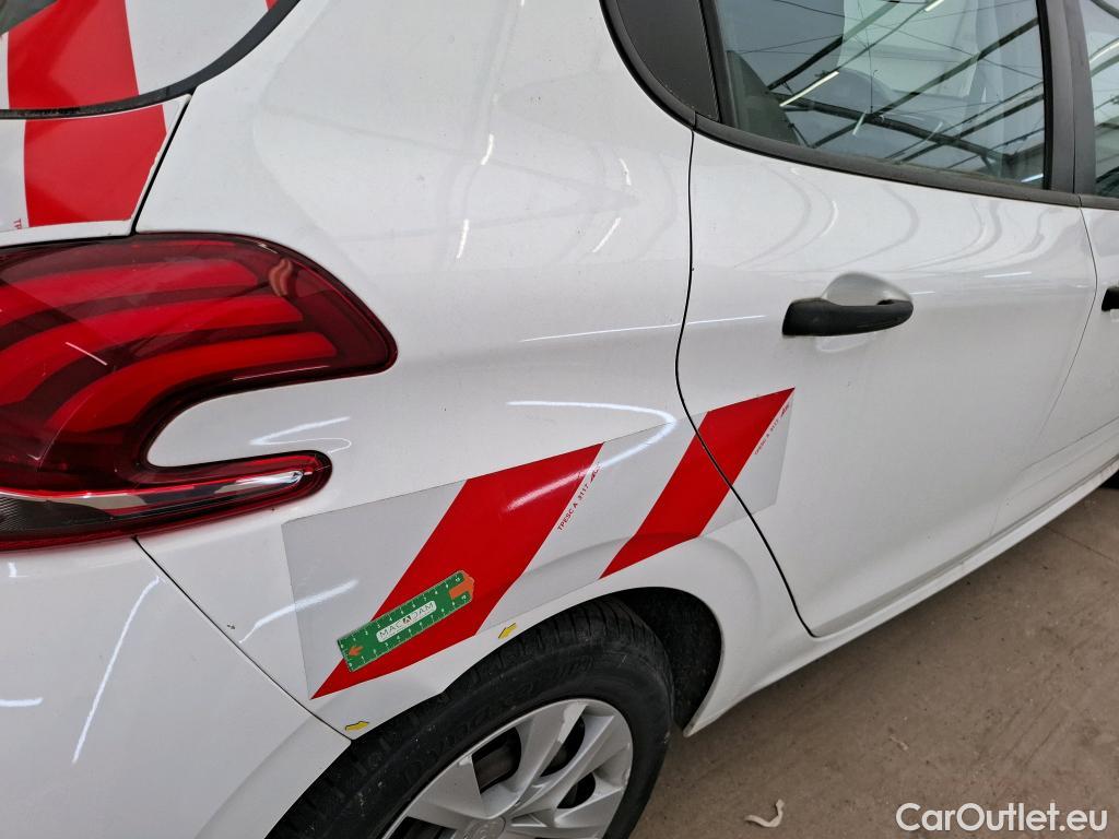  Peugeot  208  Affaire Premium 1.6 HDi 75CV BVM5 E6 #3