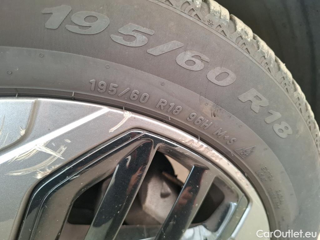  Citroen  C4 CITROEN  X / 2022 / 4P / Berline PureTech 130 S&S EAT8 Feel Pack #29