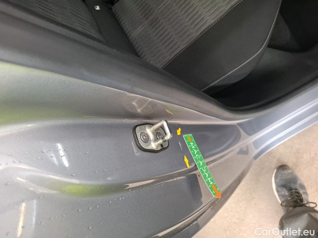  Opel  Corsa  F Edition Business 1.2 75CV BVM5 E6d #72