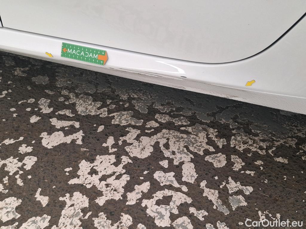  Peugeot  208  Style 1.2 PureTech 75CV BVM5 E6d #3