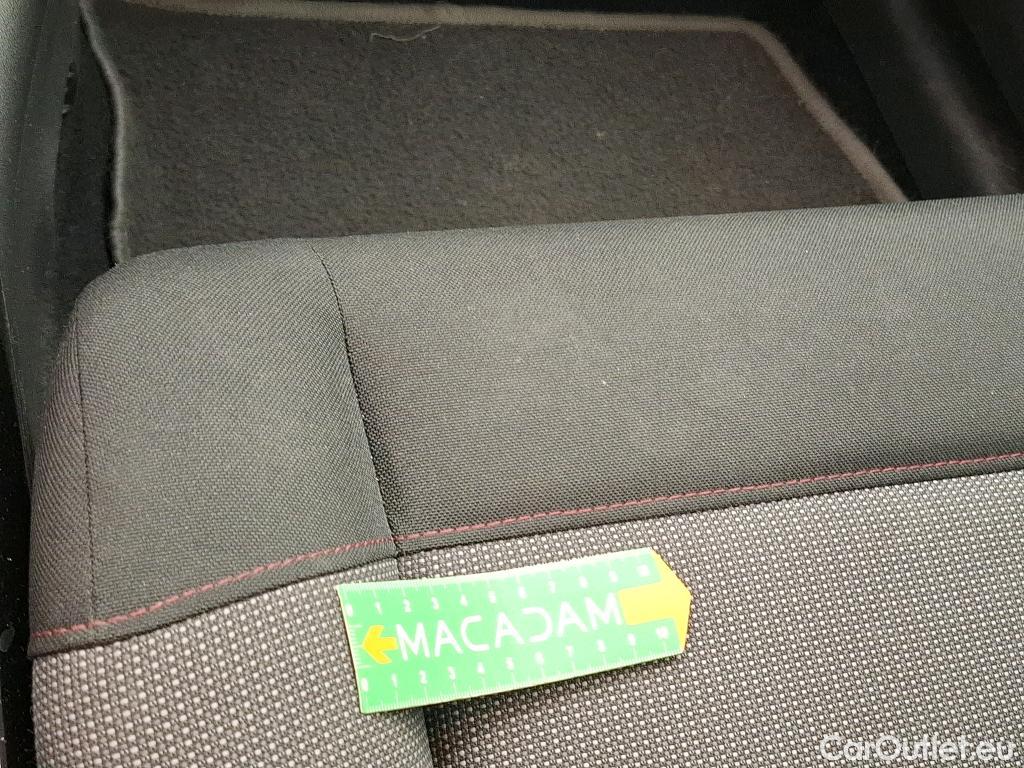  Citroen  C4 Cactus  Feel Business 1.2 PureTech 110CV BVM6 E6d #16