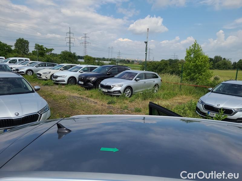  Opel  Insignia  Sports  Tourer (2017) Ins.ST 2.0CDTI 128 Ultimate AT #9