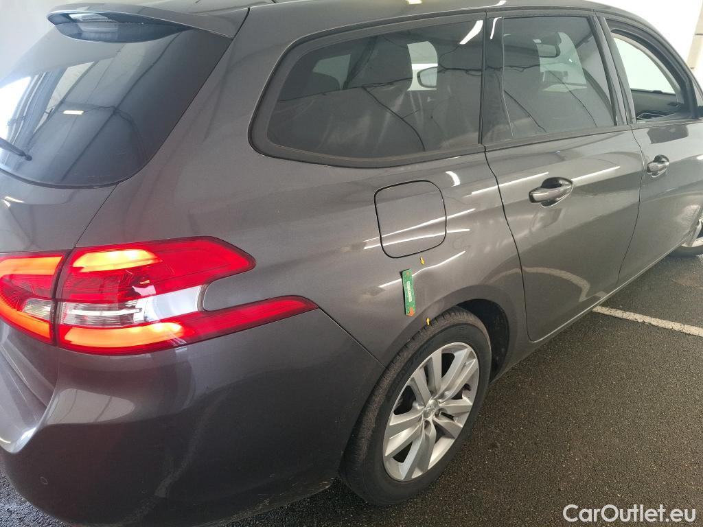  Peugeot  308 PEUGEOT  SW / 2017 / 5P / Break Puretech 110 S&S Active Business #4