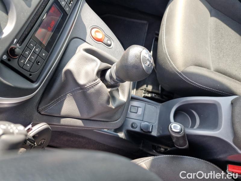  Renault  Kangoo  2 (2008)  1.5BdCi 95 Zen 5d #7