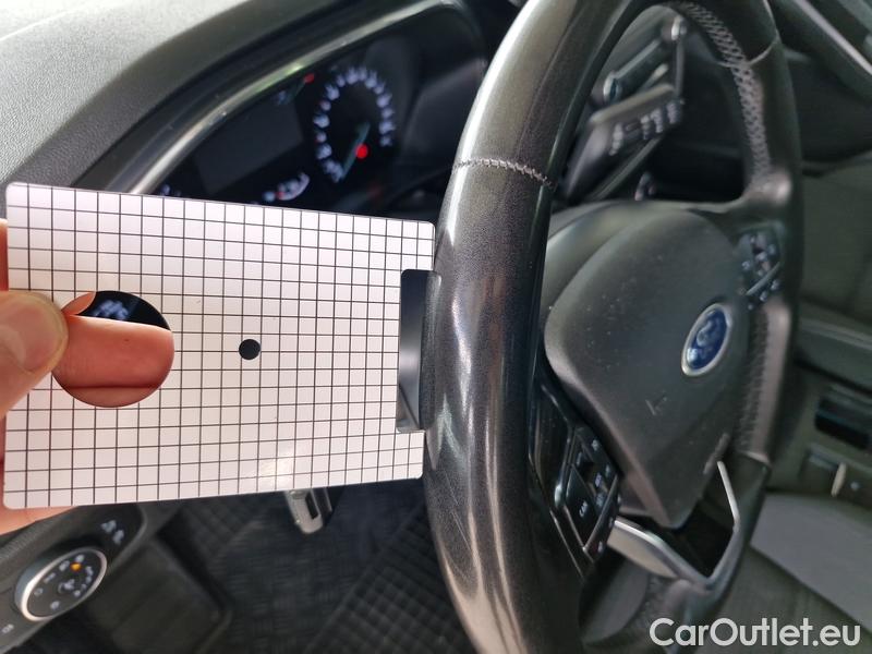  Ford  Focus   Turnier (CGE)(2018->) Foc.Kom.1.5EBl.120 Titanium #27