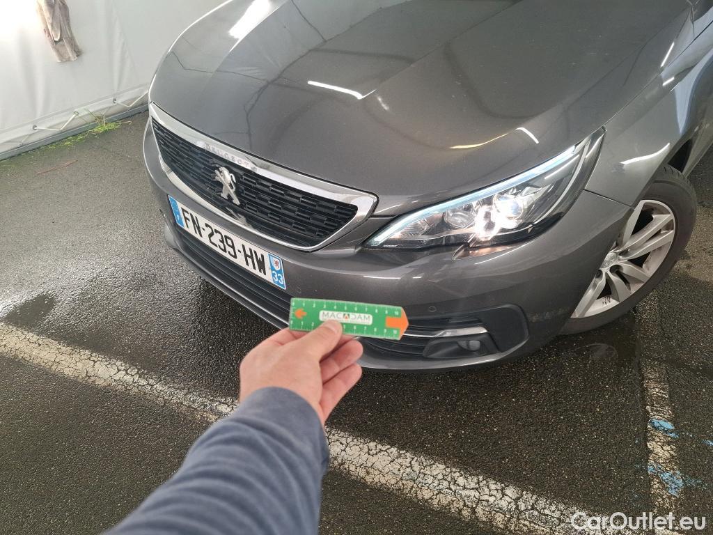  Peugeot  308 PEUGEOT  SW / 2017 / 5P / Break Puretech 110 S&S Active Business #13