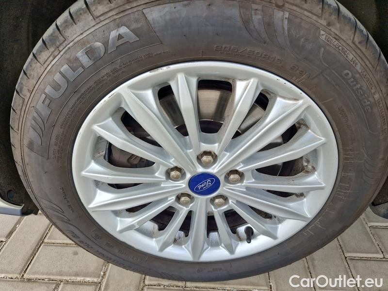  Ford  Focus   Turnier (CGE)(2018->) Foc.Kom.1.5EBl.120 Titanium #7