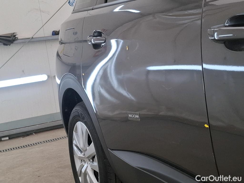  Peugeot  5008  Active Pack 1.5 HDi 130CV BVA8 7 Sieges E6d #2