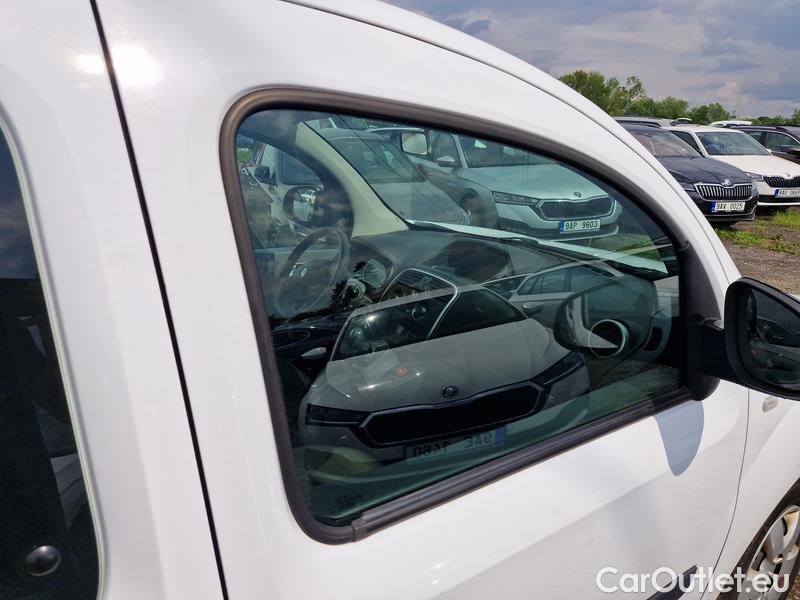  Renault  Kangoo  2 (2008)  1.5BdCi 95 Zen 5d #25