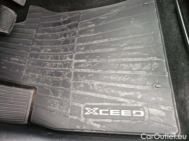  KIA  XCeed  (2019)  1.5 T-GDI TOP AT 5d #3