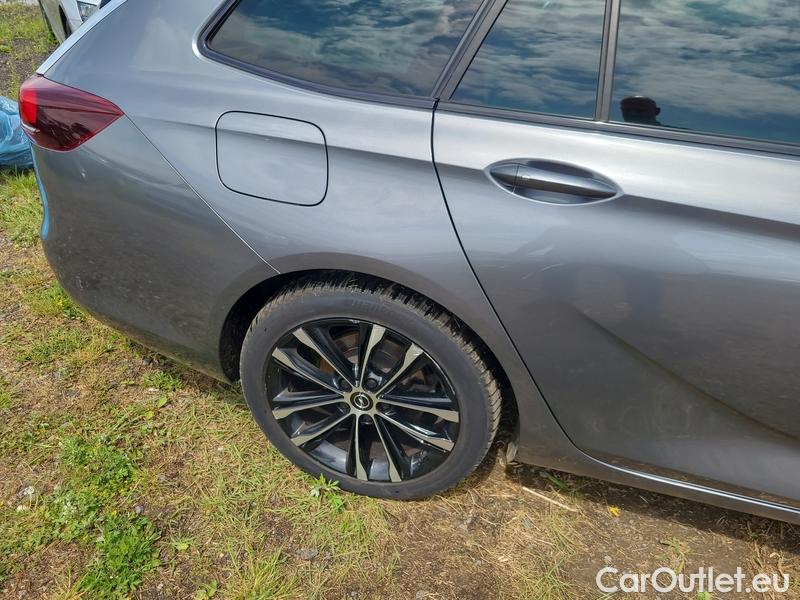  Opel  Insignia  Sports  Tourer (2017) Ins.ST 2.0CDTI 128 Ultimate AT #13
