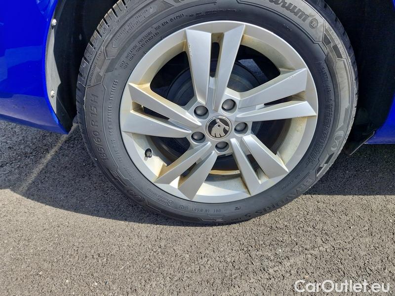  Skoda  Fabia  Combi (2015) Com.1.0TSI 70 Ambition 5d #25