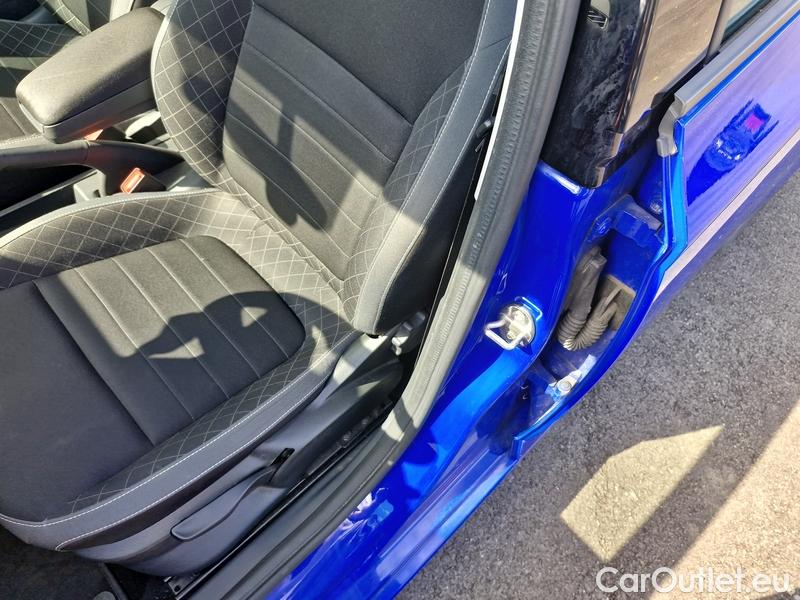  Skoda  Fabia  Combi (2015) Com.1.0TSI 70 Ambition 5d #7