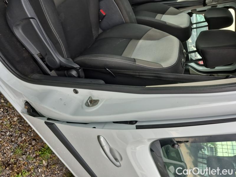  Renault  Kangoo  2 (2008)  1.5BdCi 95 Zen 5d #5