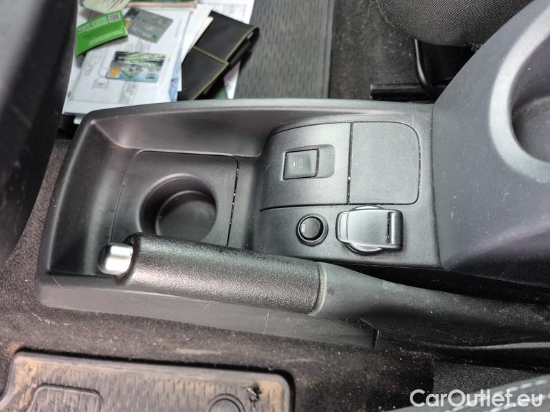  Renault  Kangoo  2 (2008)  1.5BdCi 95 Zen 5d #9