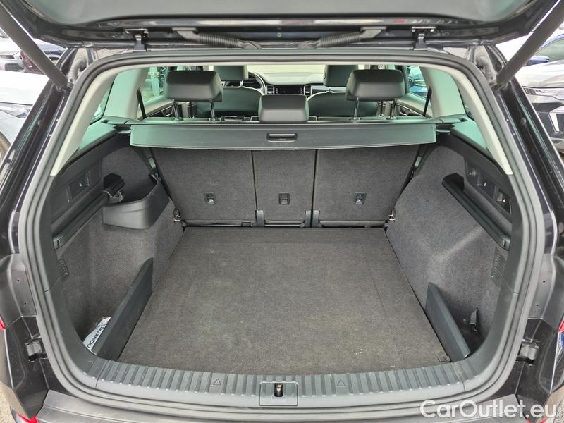  Skoda  Kodiaq  (2016)  2.0 TDI 147 L&K 4x4 AT #18