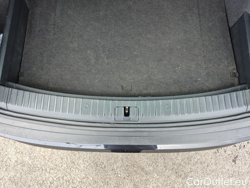  Skoda  Kodiaq  (2016)  2.0 TDI 147 L&K 4x4 AT #12