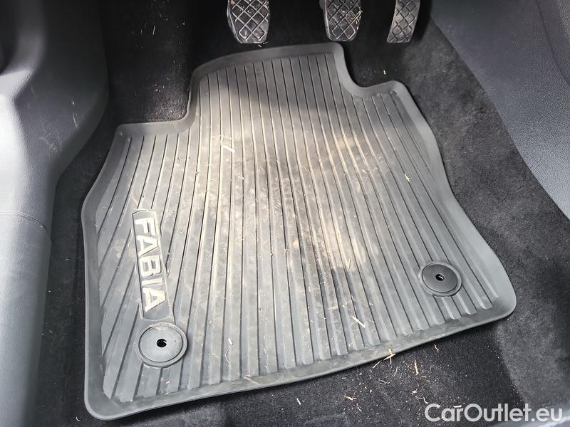  Skoda  Fabia  (PJ3) (2021)  1.0 MPI 70 Style 5d #13