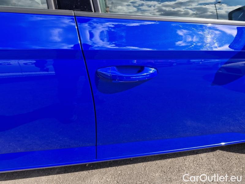  Skoda  Fabia  Combi (2015) Com.1.0TSI 70 Ambition 5d #29