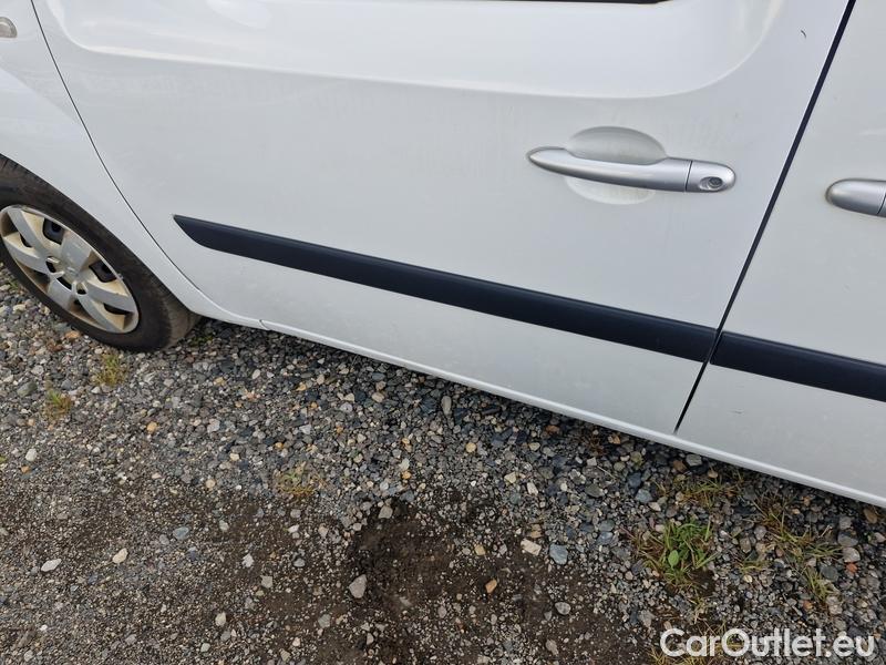  Renault  Kangoo  III (03.2021->)  1.5BdCi 95 Zen 5d #27