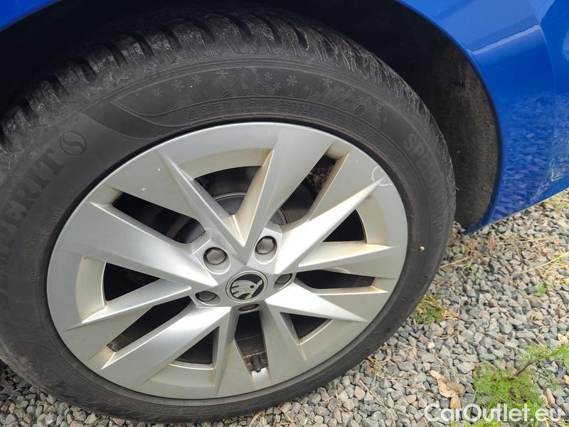  Skoda  Octavia  Combi (NX3)(2020) Oct.Combi 2.0TDI 110 Style AT #5