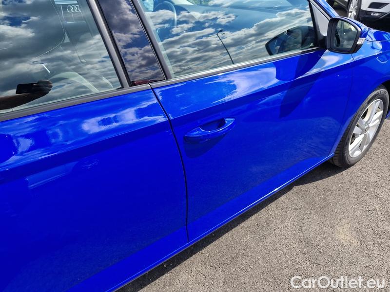  Skoda  Fabia  Combi (2015) Com.1.0TSI 70 Ambition 5d #28