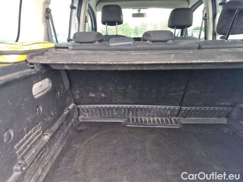  Renault  Kangoo  III (03.2021->)  1.5BdCi 95 Zen 5d #38