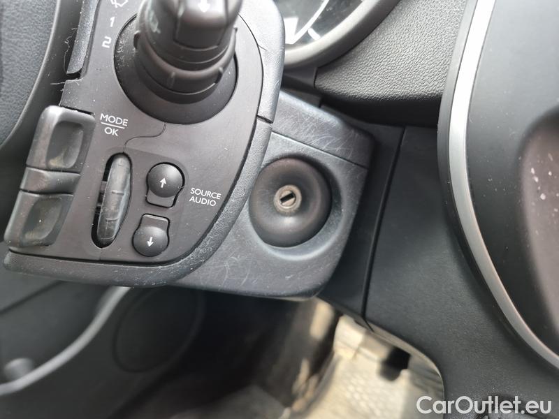  Renault  Kangoo  2 (2008)  1.5BdCi 95 Zen 5d #28