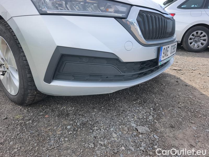  Skoda  Octavia  Combi (NX3)(2020) Oct.C.2.0 TDI 110 Ambition #1