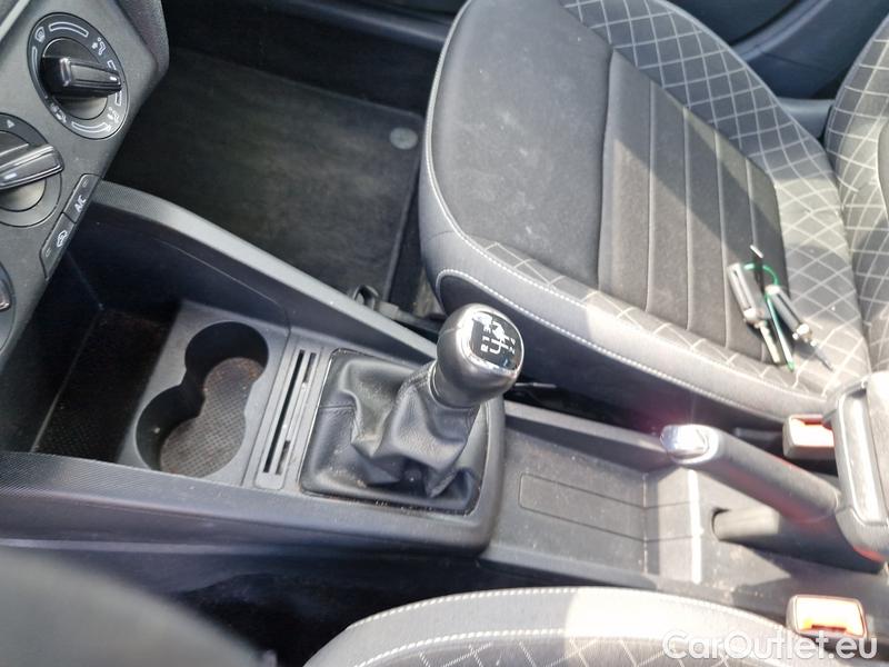 Skoda  Fabia  Combi (2015) Com.1.0TSI 70 Ambition 5d #11