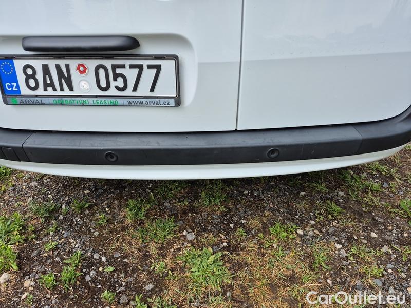  Renault  Kangoo  2 (2008)  1.5BdCi 95 Zen 5d #24