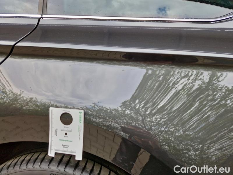  Volkswagen  Passat  Variant (CB5) (2019) Pas.Var.2.0TDI 110 Elegance AT #7