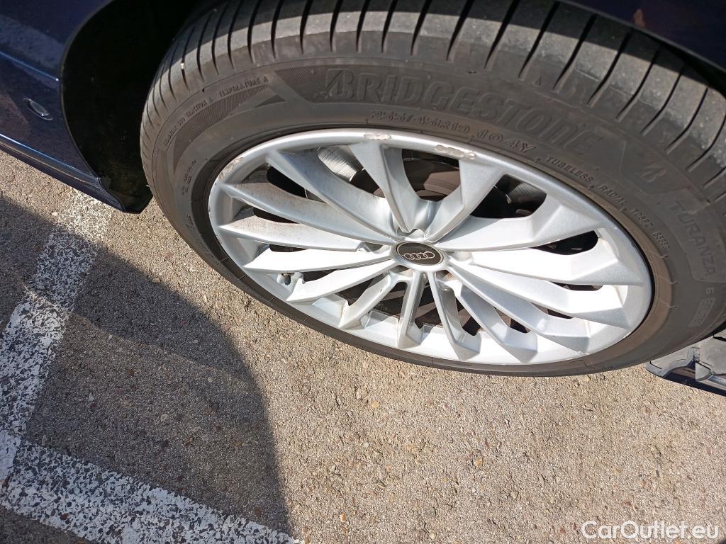  Audi  A8 AUDI  / 2021 / 4P / sedán L 60 TFSIe quattro tiptronic #9
