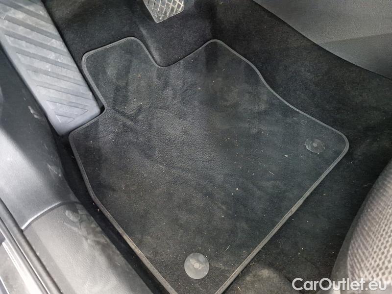  Skoda  Superb  (3V3)(2015)  2.0TSI 206 Style 4x4 AT #9